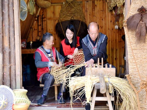 丽水景宁畲族自治县烟草专卖局：“香溢”志愿行 情暖“三月三”