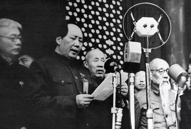 1949年10月1日，“赖茅酒”作为“开国第一宴庆典酒”