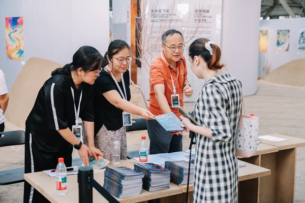 “古今双飞天·AIGC创新设计大赛”获奖作品展在沪启幕