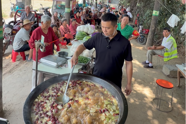 从一次温暖行动,到长期幸福陪伴:小糊涂仙「幸福行动计划·沐光同行」让善意双向流动_京津冀_第2张_纵横网 从一次温暖行动,到长期幸福陪伴:小糊涂仙「幸福行动计划·沐光同行」让善意双向流动_https://www.izongheng.net_京津冀_第2张
