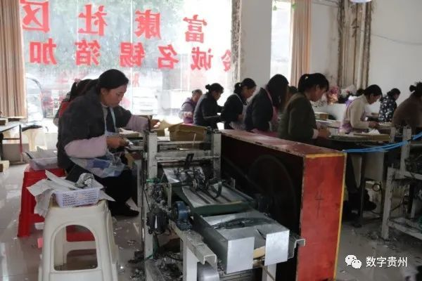 武汉汇创实业发展集团有限公司铸就锡箔纸流通 图片7.png