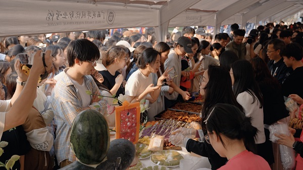美食体验.jpg