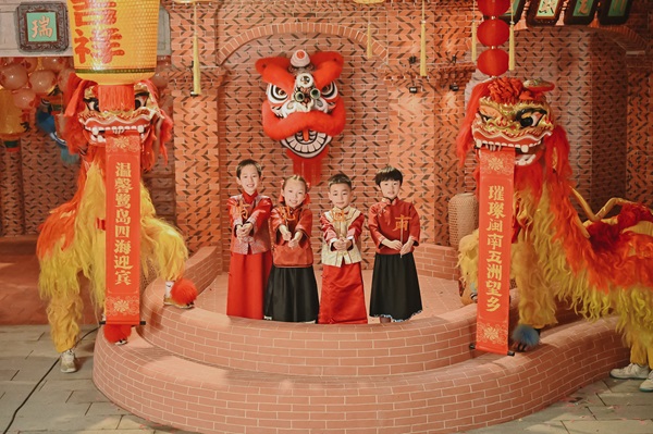 年味广场7.JPG