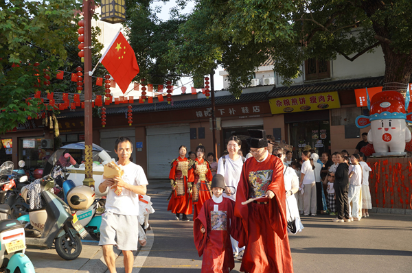 汤溪镇国庆豪派现金消费券 点燃假日经济新引擎_https://www.izongheng.net_文旅_第3张